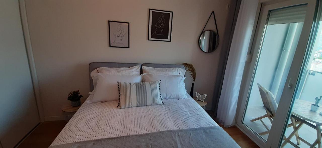 Lux Apartment Portovista Bar Kültér fotó