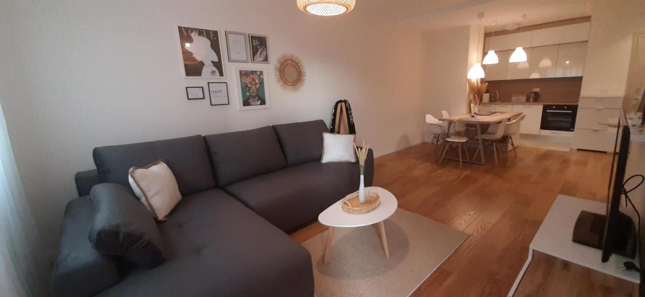 Lux Apartment Portovista Bar Kültér fotó
