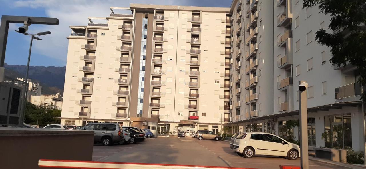 Lux Apartment Portovista Bar Kültér fotó
